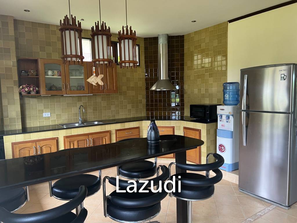 Beautiful 2-bedroom house with large land plot and garden