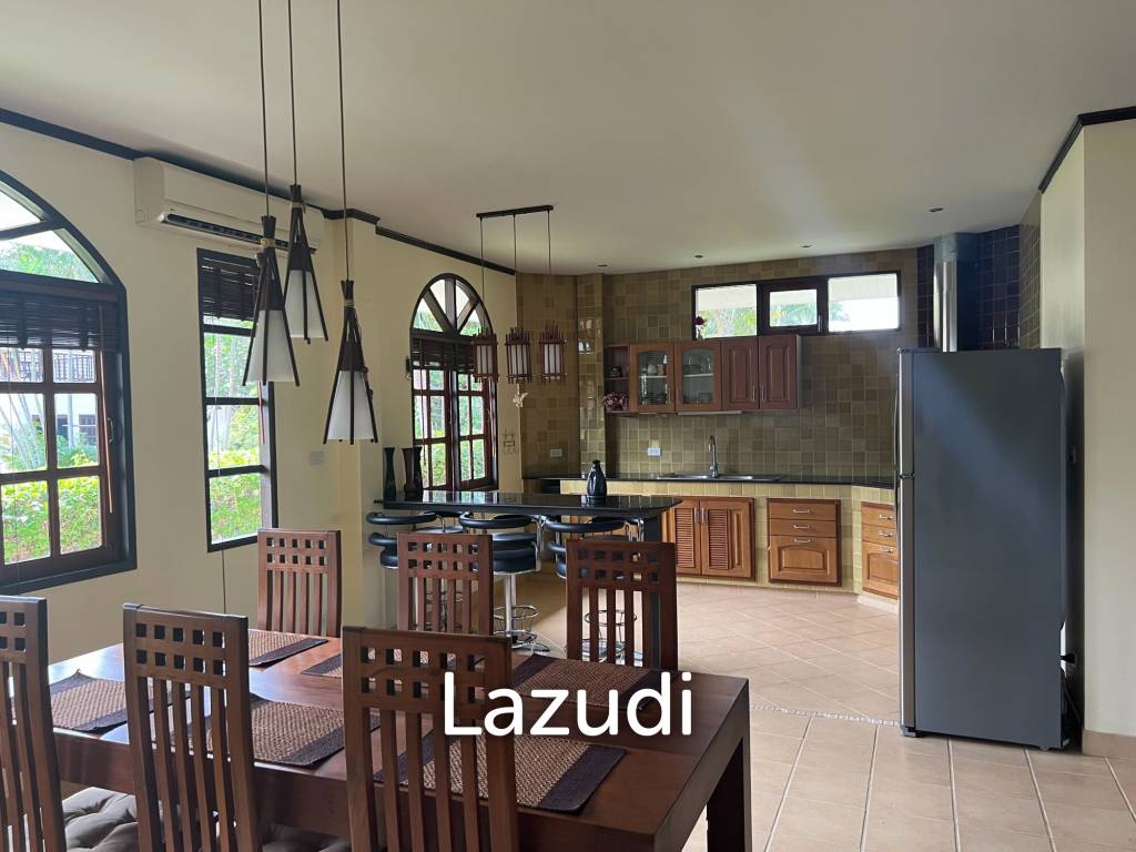 Beautiful 2-bedroom house with large land plot and garden