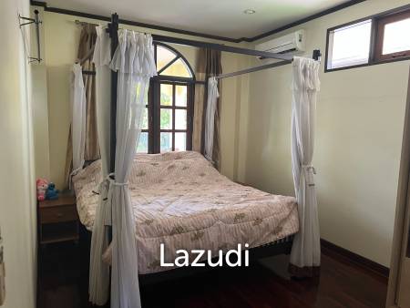 Beautiful 2-bedroom house with large land plot and garden