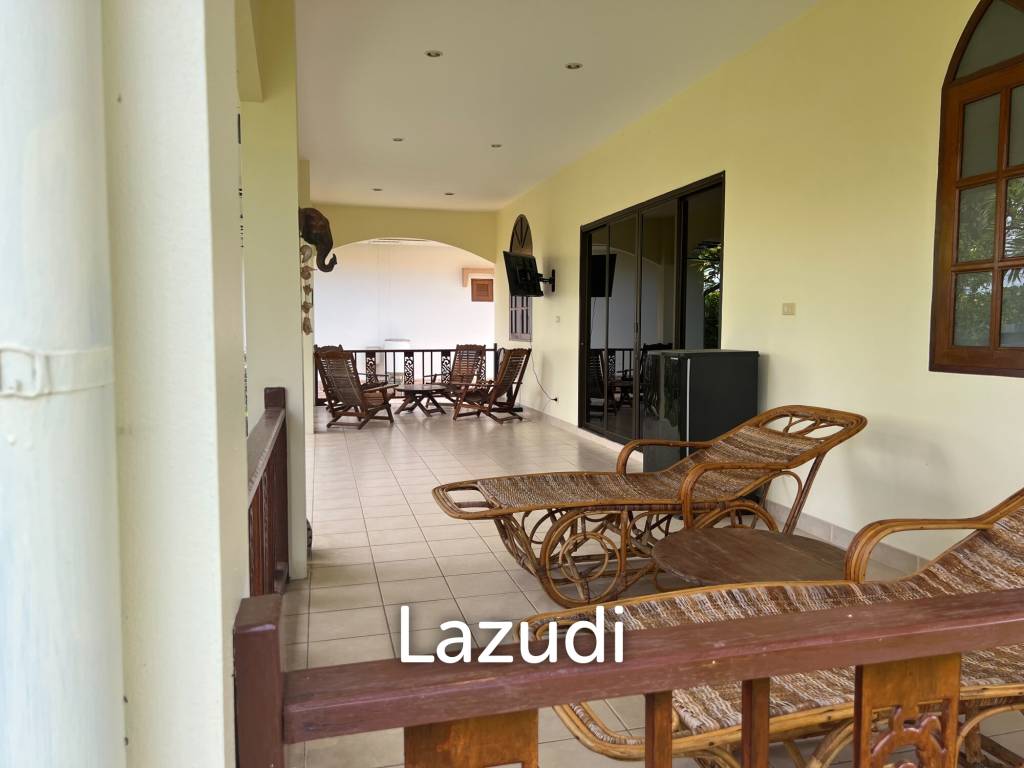 Beautiful 2-bedroom house with large land plot and garden