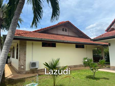 Beautiful 2-bedroom house with large land plot and garden