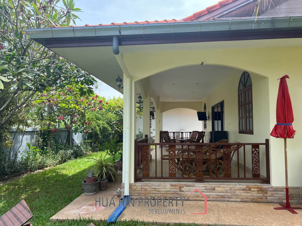 Beautiful 2-bedroom house with large land plot and garden