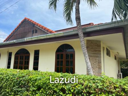 Beautiful 2-bedroom house with large land plot and garden