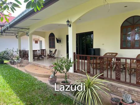 Beautiful 2-bedroom house with large land plot and garden