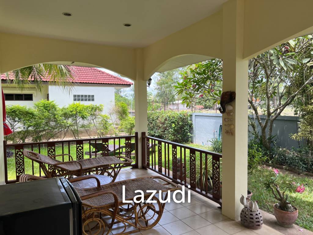 Beautiful 2-bedroom house with large land plot and garden