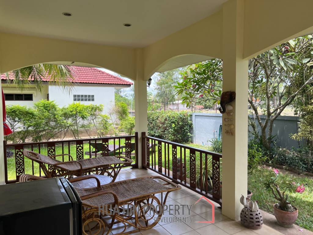 Beautiful 2-bedroom house with large land plot and garden