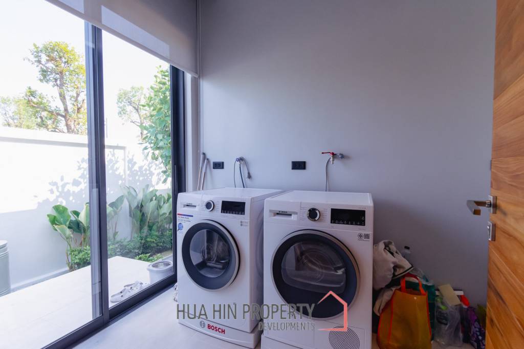 New Luxury pool villa in Nong Kae Hua Hin Botanica Luxury