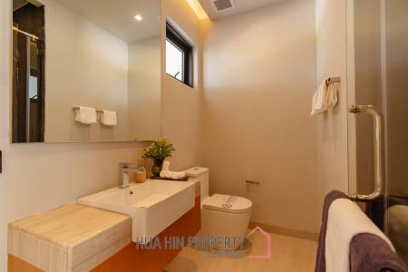 New Luxury pool villa in Nong Kae Hua Hin Botanica Luxury