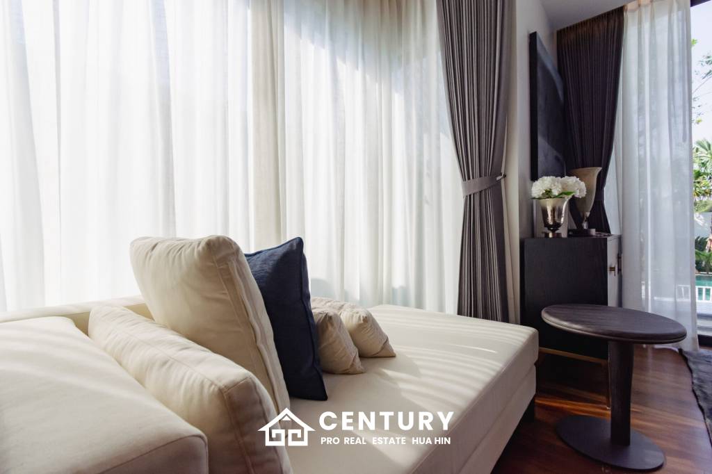 New Luxury pool villa in Nong Kae Hua Hin Botanica Luxury