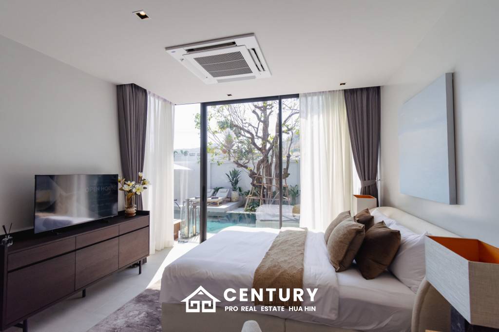 New Luxury pool villa in Nong Kae Hua Hin Botanica Luxury