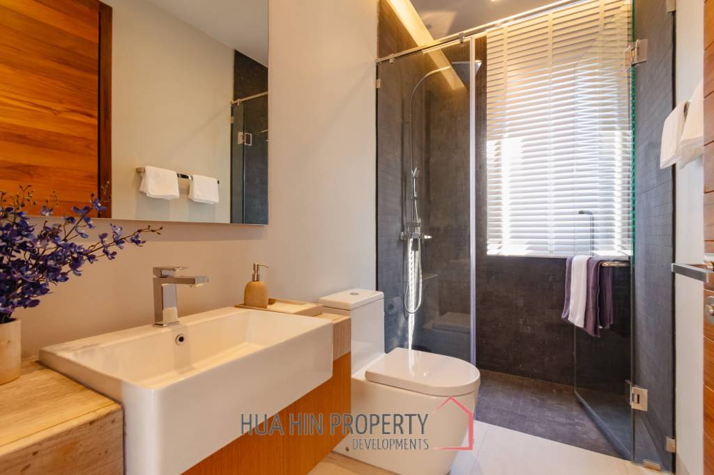 New Luxury pool villa in Nong Kae Hua Hin Botanica Luxury