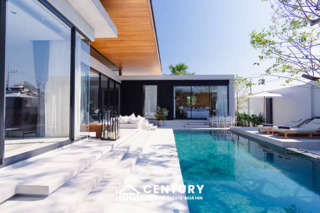 New Luxury pool villa in Nong Kae Hua Hin Botanica Luxury