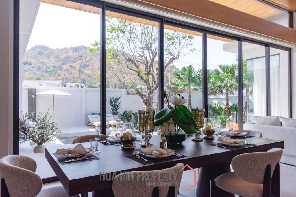 New Luxury pool villa in Nong Kae Hua Hin Botanica Luxury