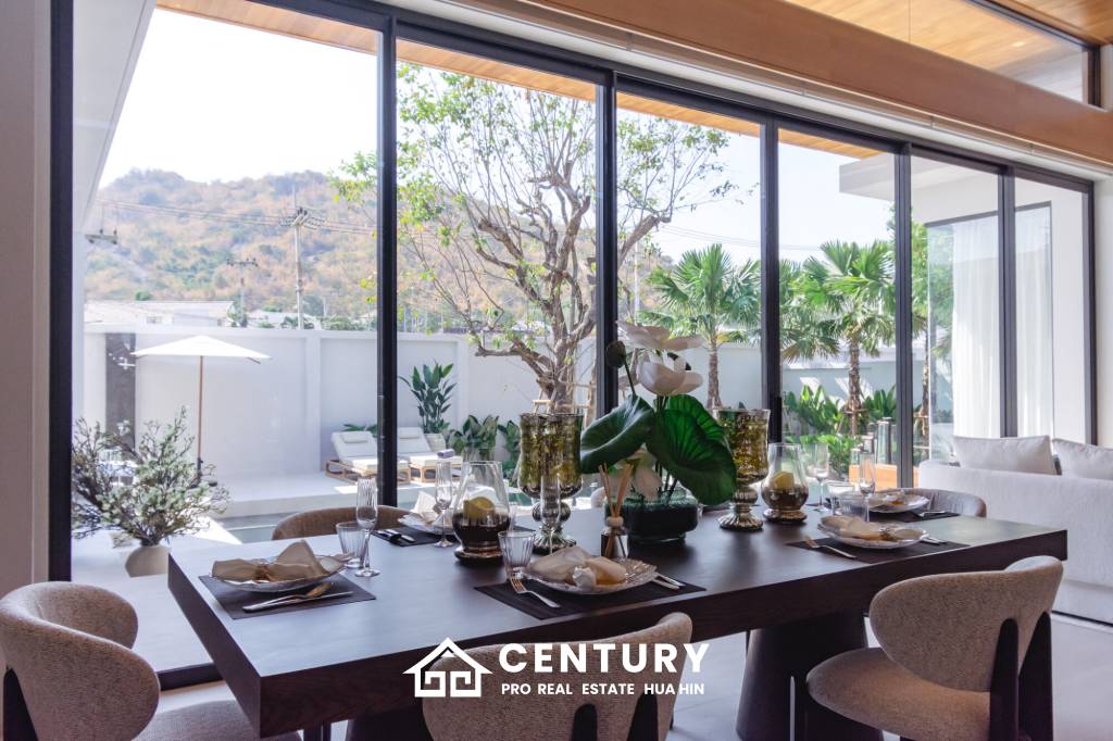 New Luxury pool villa in Nong Kae Hua Hin Botanica Luxury