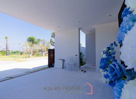 New Luxury pool villa in Nong Kae Hua Hin Botanica Luxury