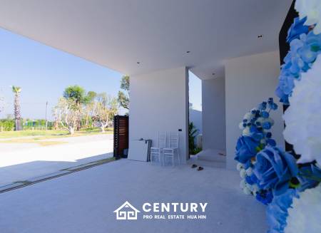 New Luxury pool villa in Nong Kae Hua Hin Botanica Luxury