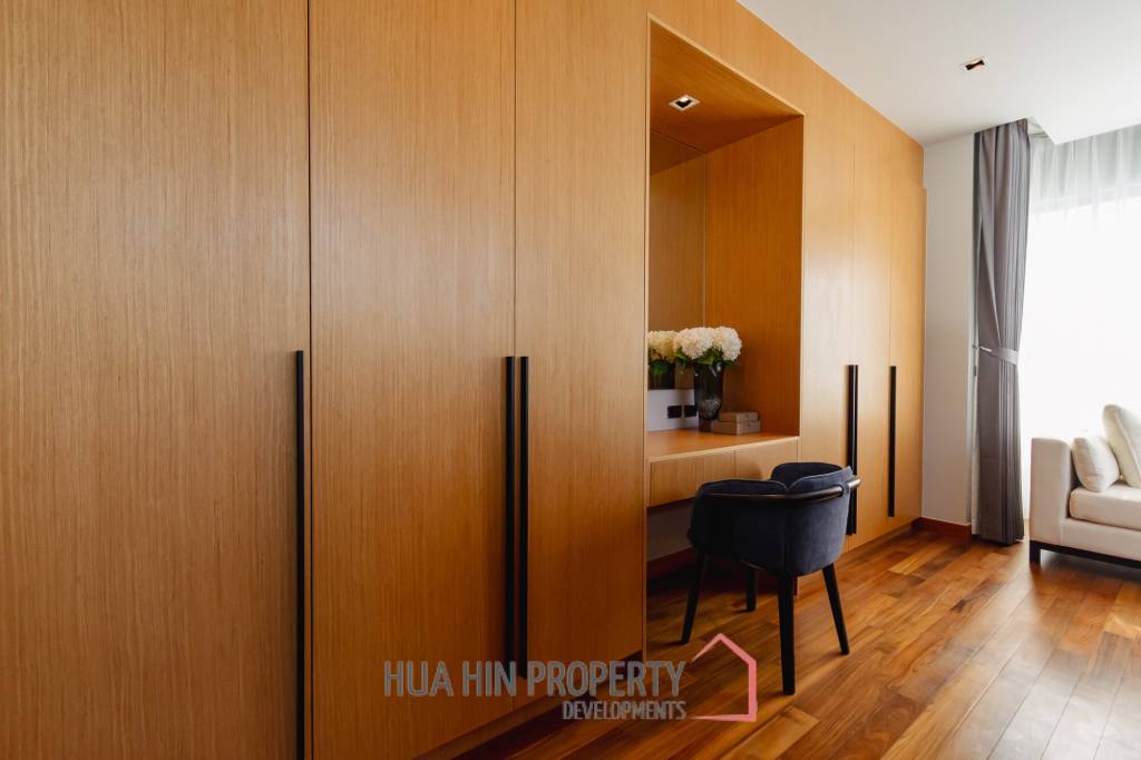 New Luxury pool villa in Nong Kae Hua Hin Botanica Luxury