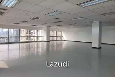 229 sqm Corner Office for Rent in Sermmit Tower Khlong Toei Nuea Bangkok