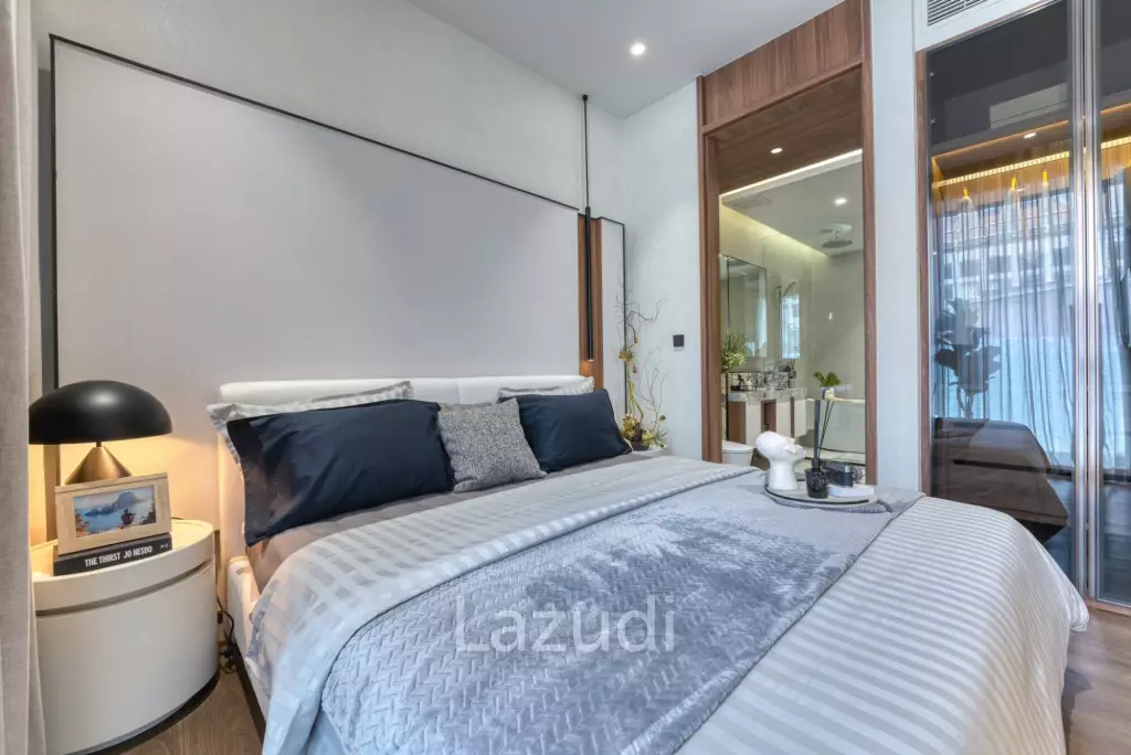 60 sqm high floor 1 bedroom condo at ROMM Convent Si Lom Bangkok