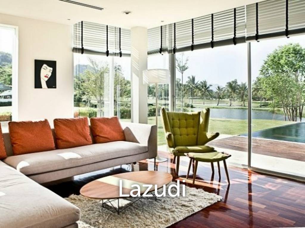 2,000 Sqm 2 Bed 3 Bath Villa For Sale