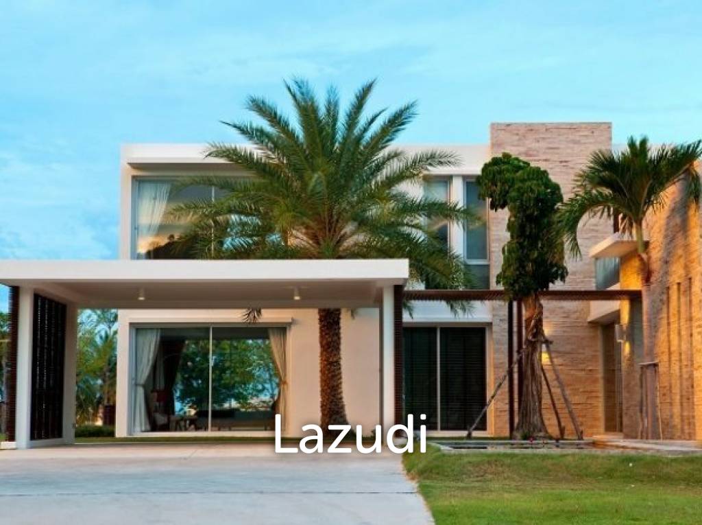2,000 Sqm 2 Bed 3 Bath Villa For Sale