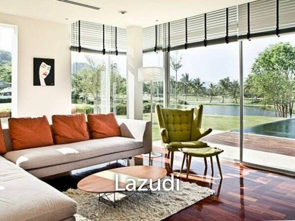 2,000 Sqm 2 Bed 3 Bath Villa For Sale