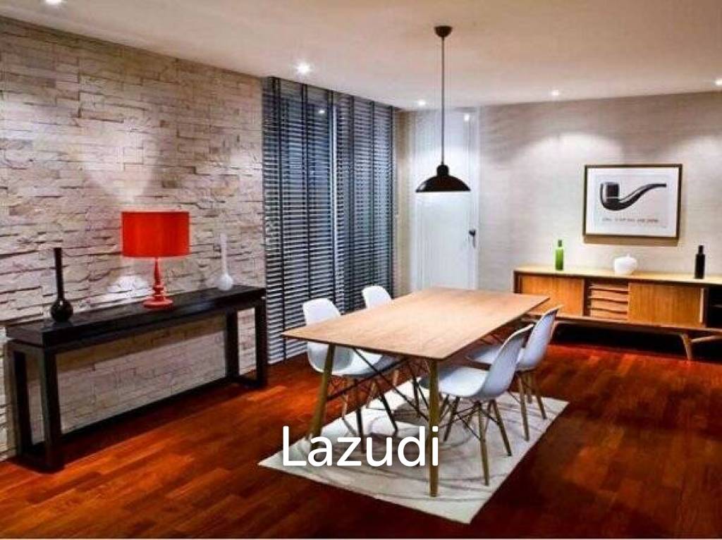 2,000 Sqm 2 Bed 3 Bath Villa For Sale