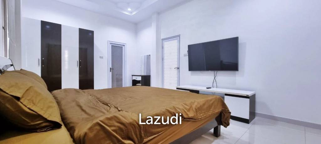 3 ห้องนอน 2 ห้องน้ำ 170 ตรม โชคชัย วิลเลจ 10