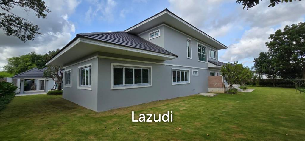 6 Bedroom 8 Bathroom 700 SQ.M. Horseshoe Point