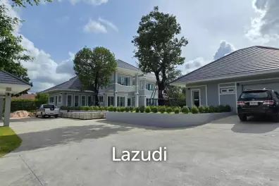 6 Bedroom 8 Bathroom 700 SQ.M. Horseshoe Point