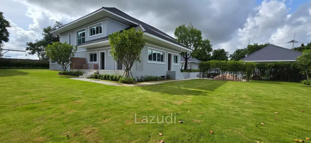 6 Bedroom 8 Bathroom 700 SQ.M. Horseshoe Point