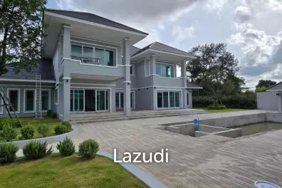 6 Bedroom 8 Bathroom 700 SQ.M. Horseshoe Point