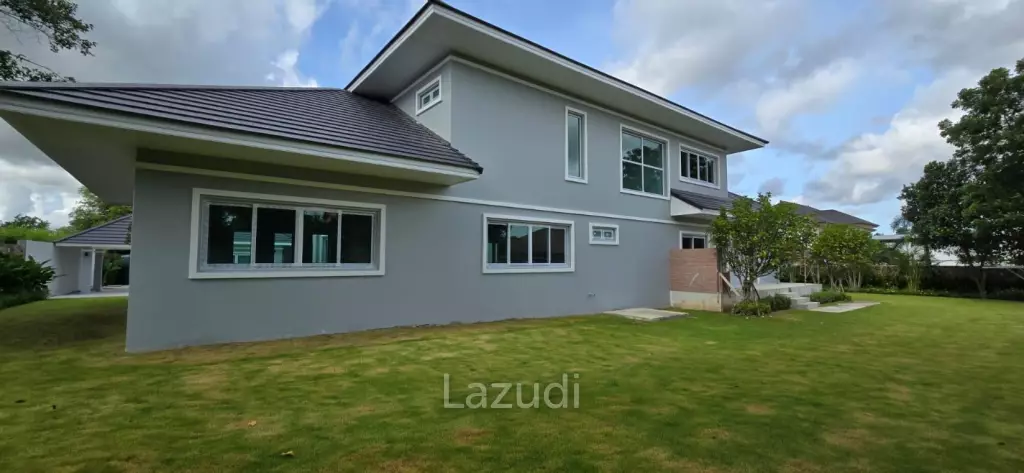 6 Bedroom 8 Bathroom 700 SQ.M. Horseshoe Point