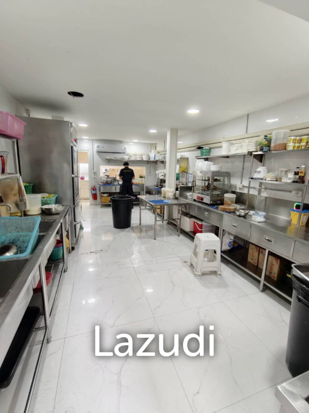Main Thong Lo Shophouse Opportunity | 4 Floors | Beside brand new Market Place Thong Lo
