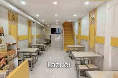 Main Thong Lo Shophouse Opportunity | 4 Floors | Beside brand new Market Place Thong Lo