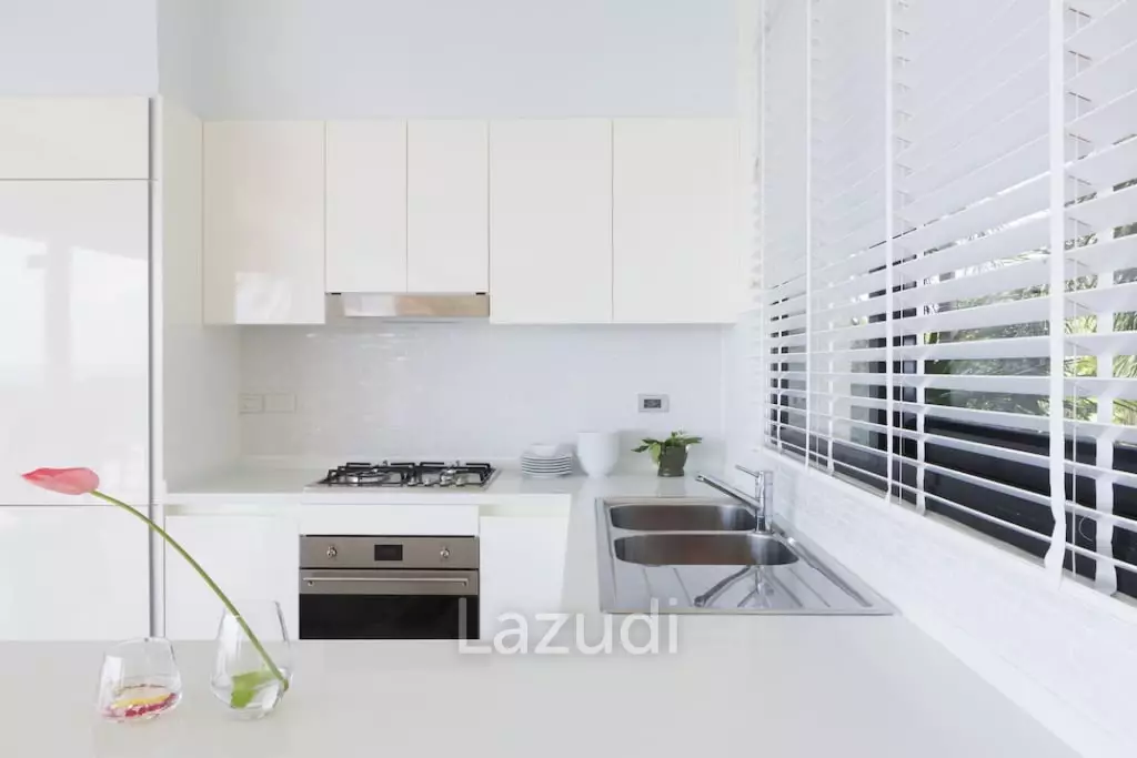 Elegant 4-Bedroom Sea View Pool Villa in Lamai
