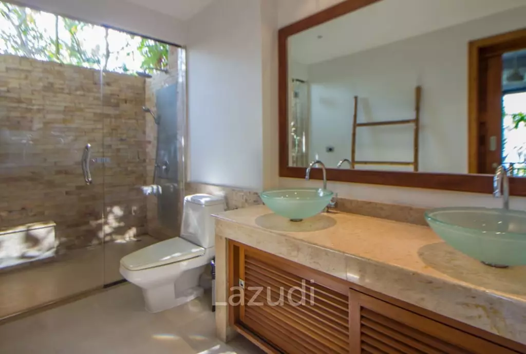 Elegant 4-Bedroom Sea View Pool Villa in Lamai