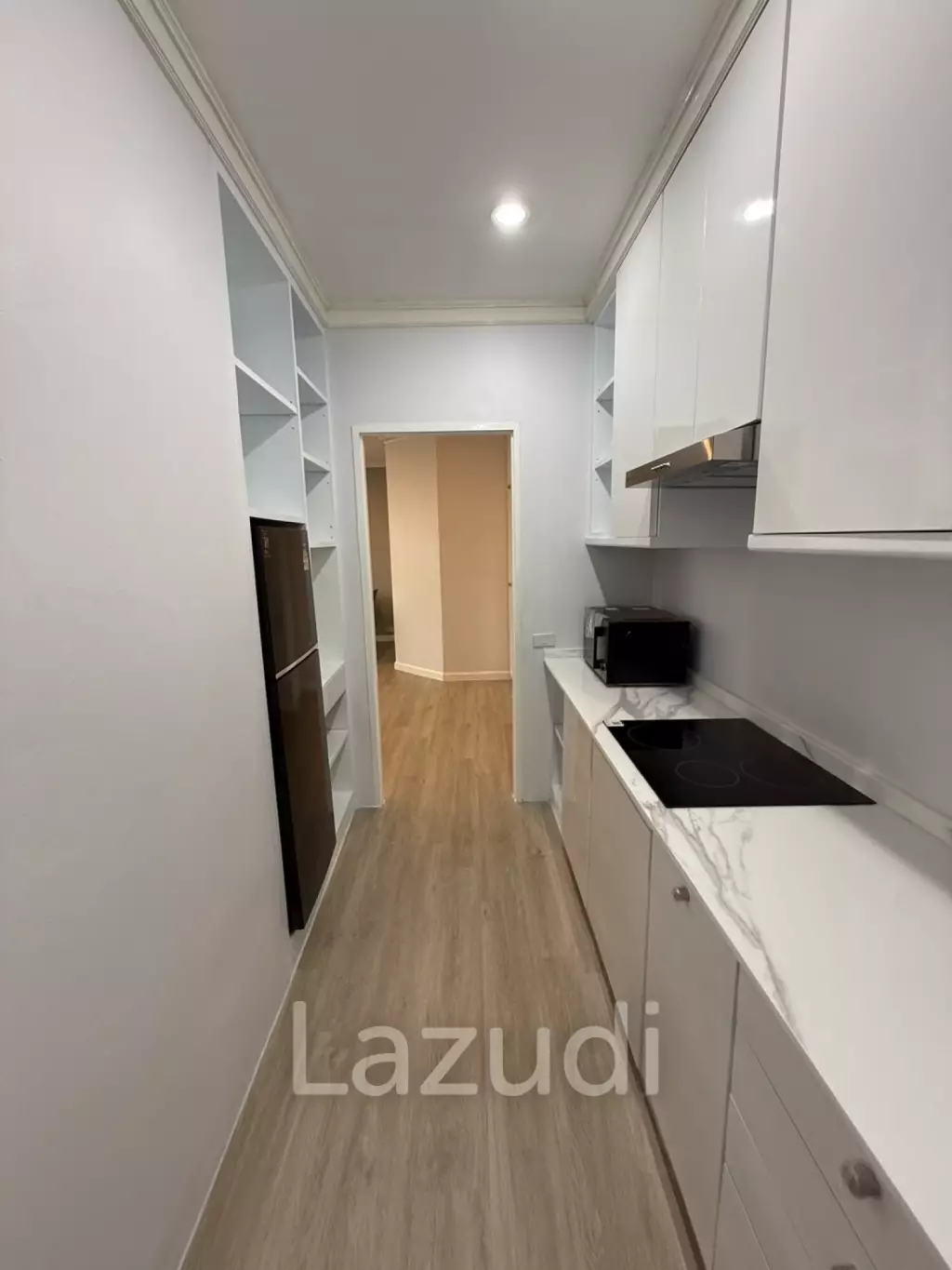 1 bedroom 1 bathroom condo 65 sqm. Baan Chao Praya for rent