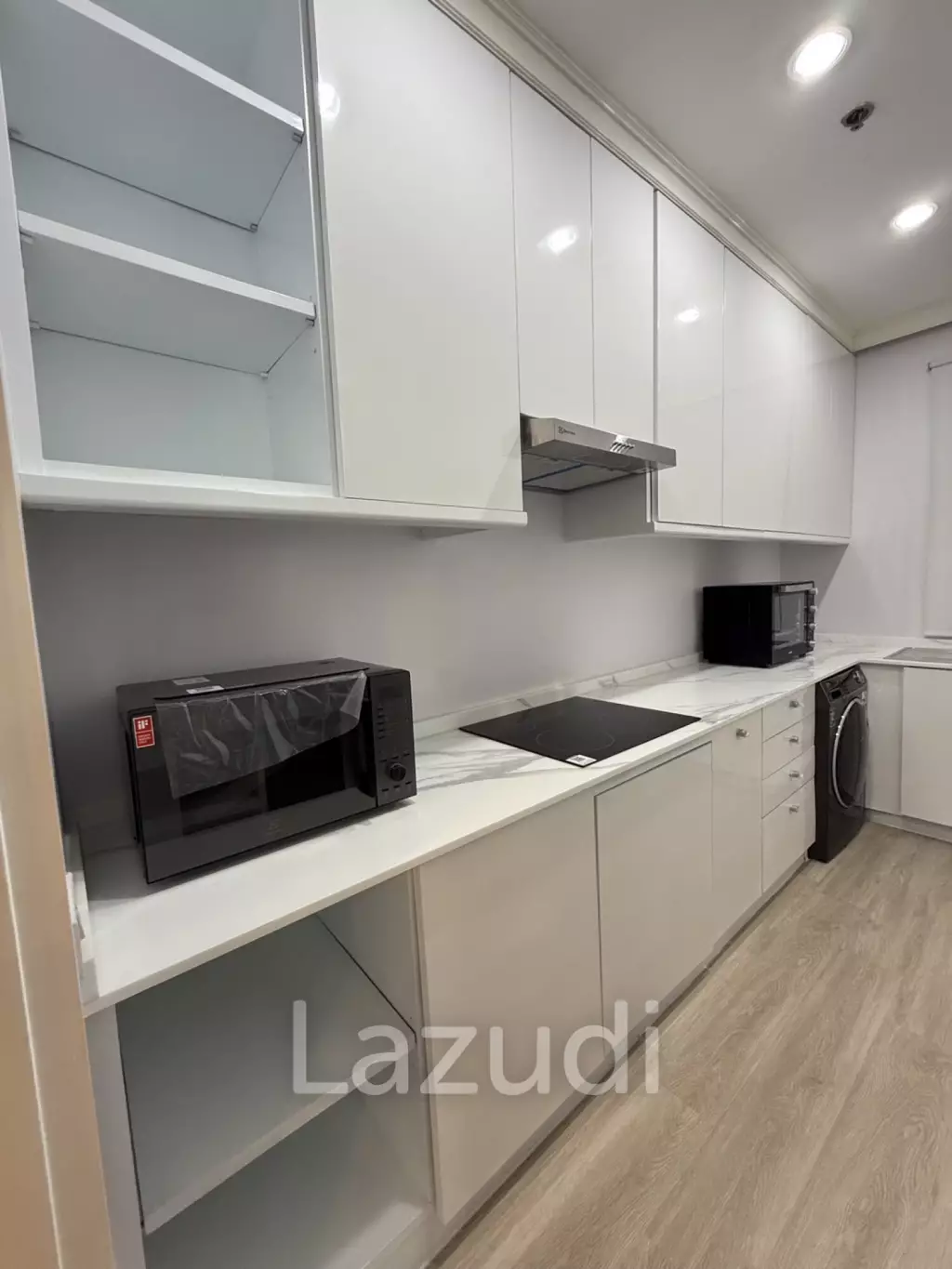 1 bedroom 1 bathroom condo 65 sqm. Baan Chao Praya for rent