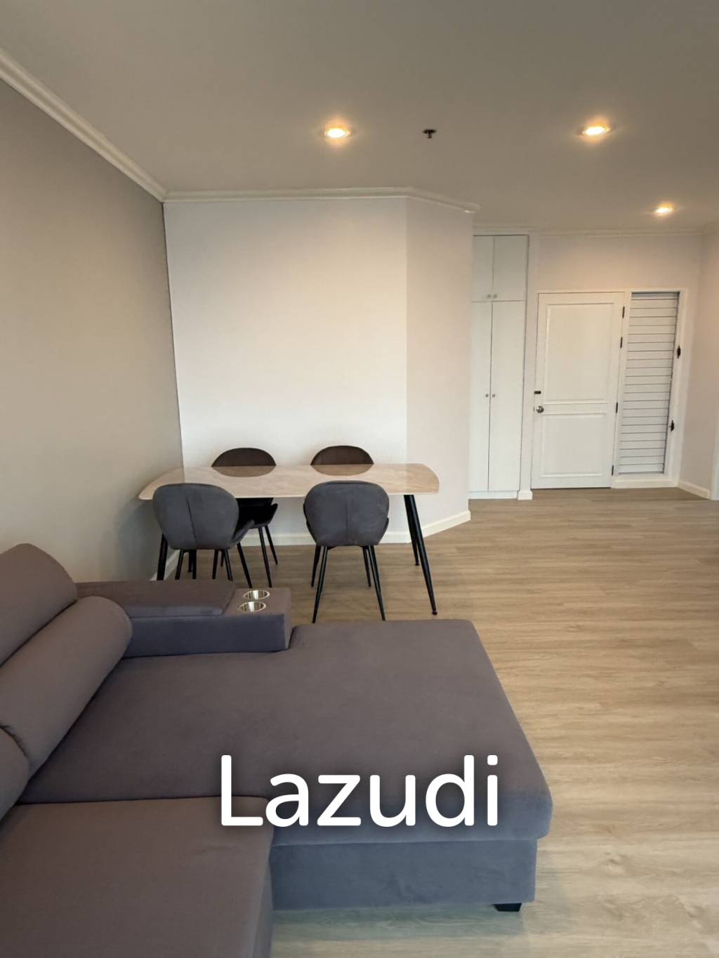 1 bedroom 1 bathroom condo 65 sqm. Baan Chao Praya for rent