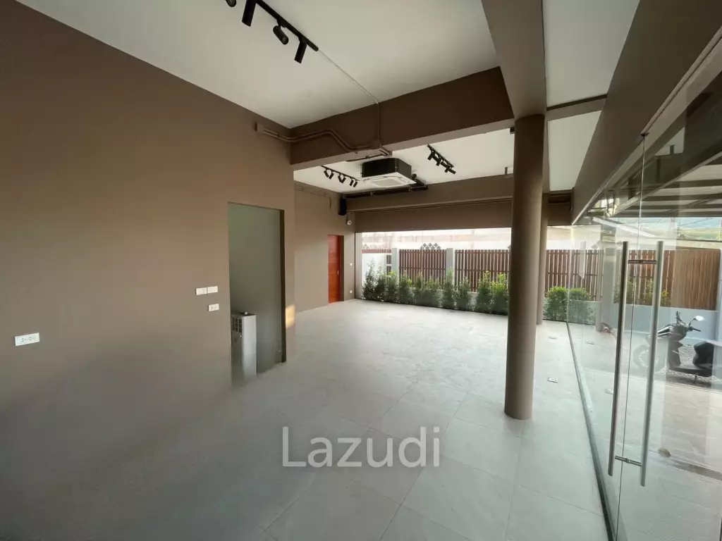 Modern 2-storey home office with pool in Ao Nang Krabi