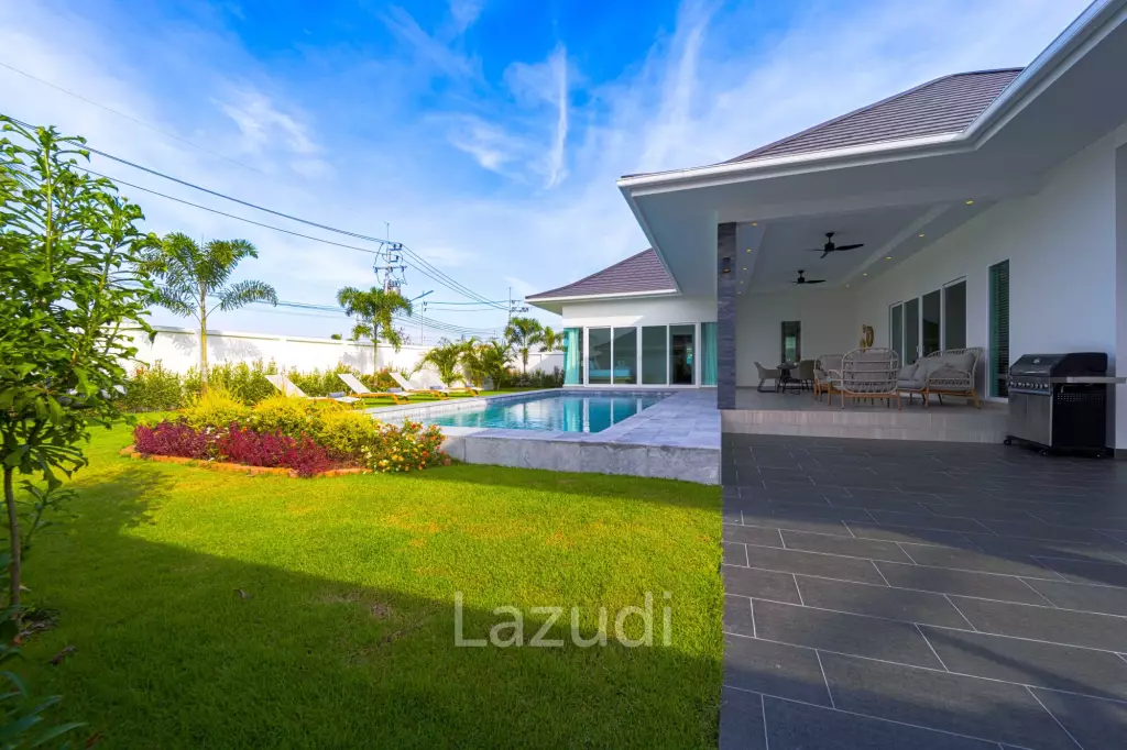 Modern 3 Bedroom Pool Villa in soi112
