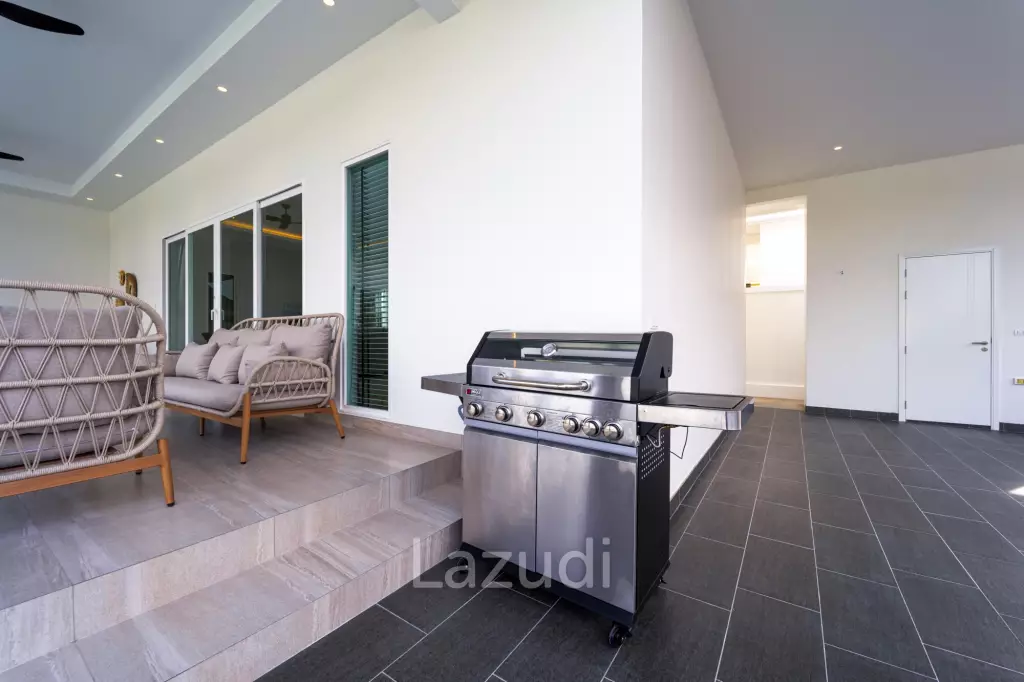 Modern 3 Bedroom Pool Villa in soi112