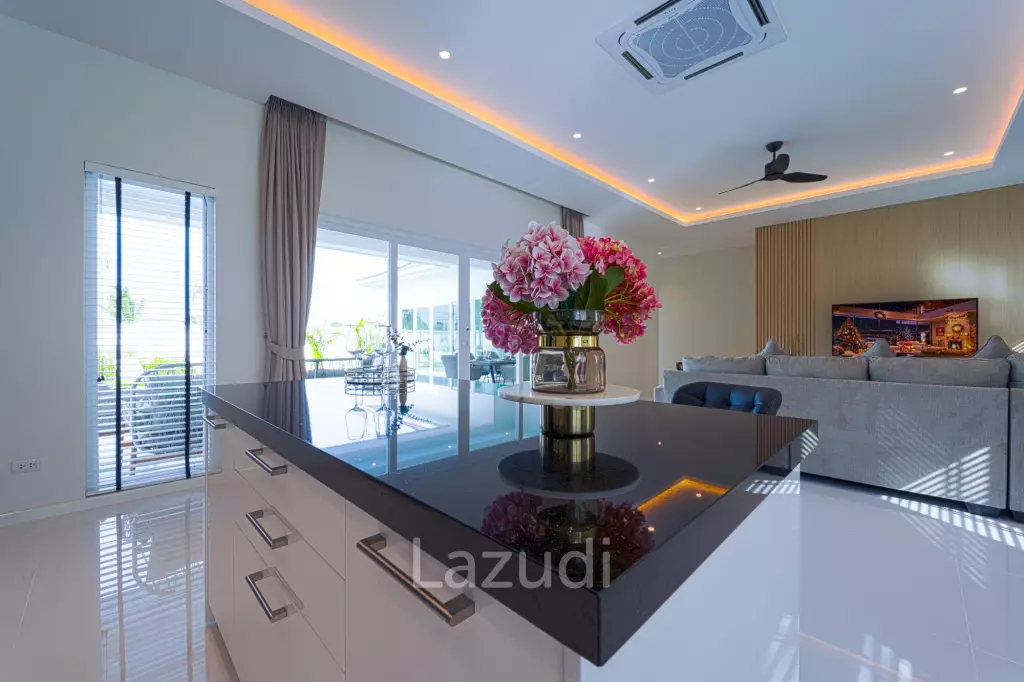 Modern 3 Bedroom Pool Villa in soi112