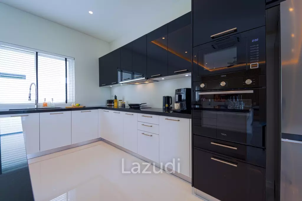 Modern 3 Bedroom Pool Villa in soi112
