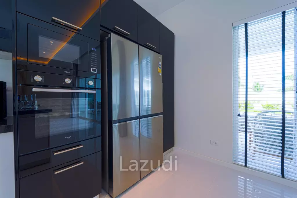 Modern 3 Bedroom Pool Villa in soi112