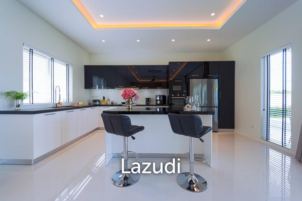 Modern 3 Bedroom Pool Villa in soi112