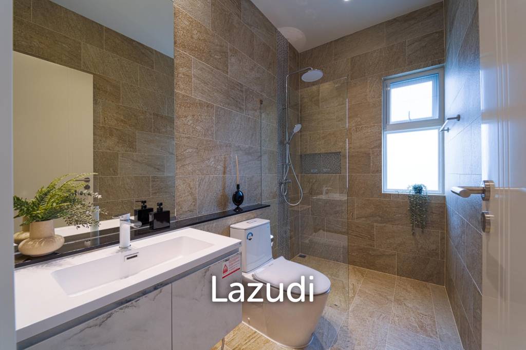 Modern 3 Bedroom Pool Villa in soi112