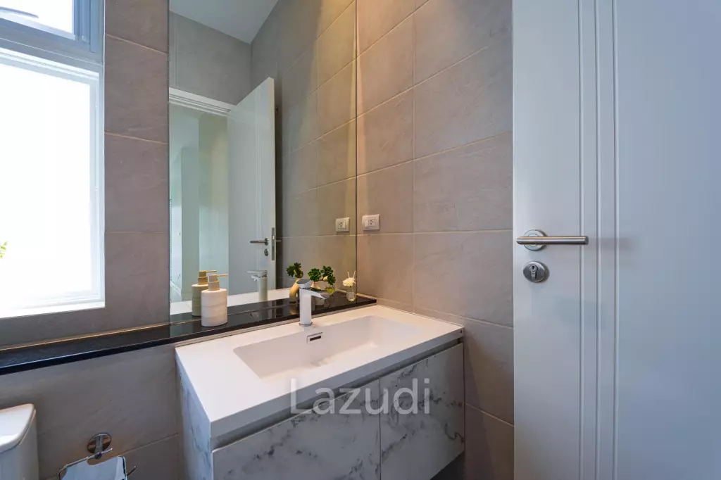 Modern 3 Bedroom Pool Villa in soi112