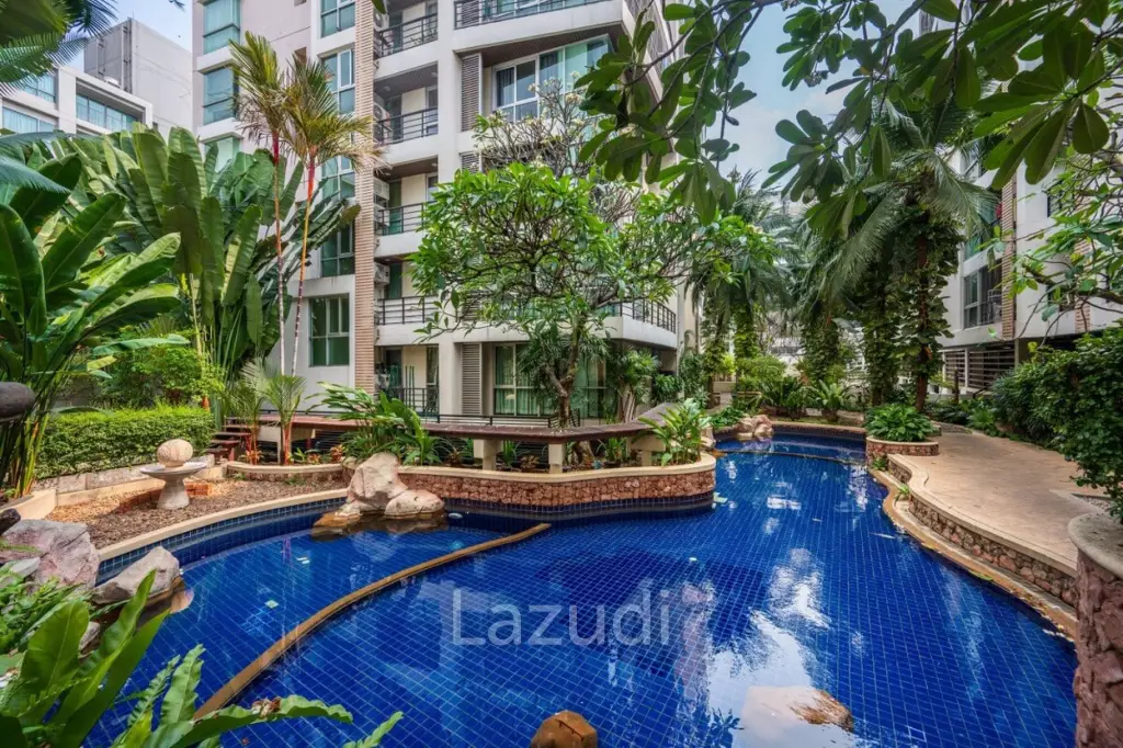 91 sqm 3-Bed Condo on 8th Floor at Resorta Yen-akat Chong Nonsi